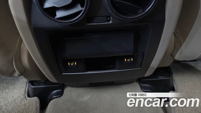 Land Rover Discovery 4 3.0 SDV6 SE 2012 — фото 19