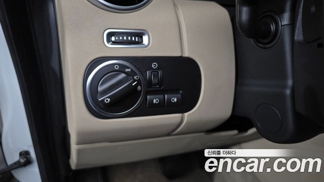 Land Rover Discovery 4 3.0 SDV6 SE 2012 — фото 24