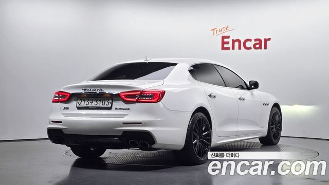 Maserati Quattroporte S Q4 3.0 V6 2019 — фото 2
