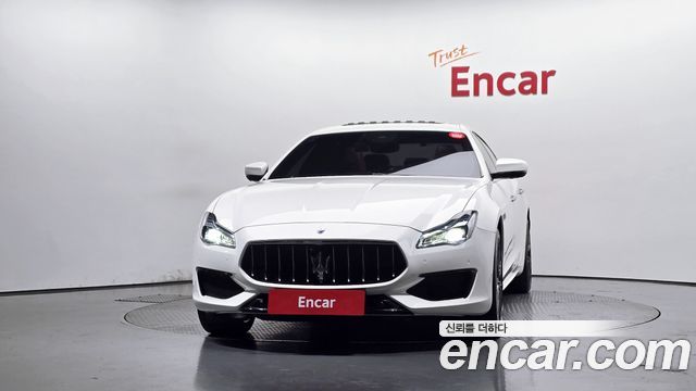 Maserati Quattroporte S Q4 3.0 V6 2019 — фото 3