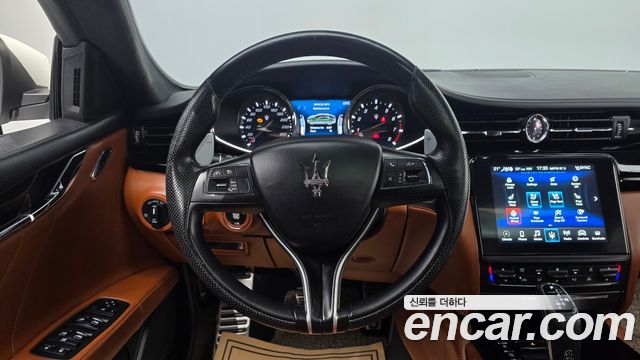 Maserati Quattroporte S Q4 3.0 V6 2019 — фото 17