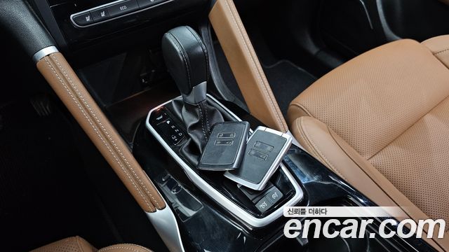 Renault Korea QM6 2.0 LPe RE Signature 2WD 2023 — фото 9