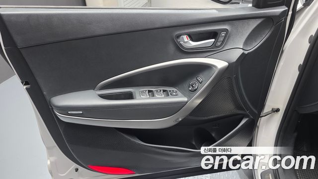Hyundai Santa Fe (DM) Diesel(e-VGT) 2.0 2WD Exclusive 2015 — фото 24
