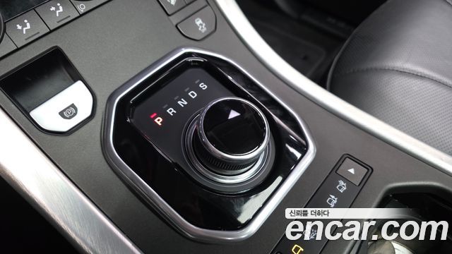 Land Rover Range Rover Evoque 2.0 TD4 HSE 2017 — фото 9