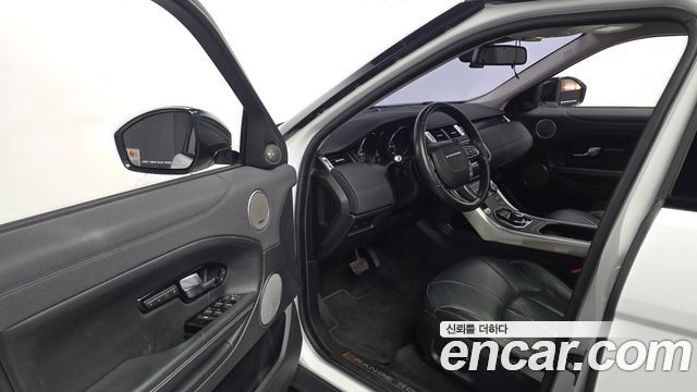 Land Rover Range Rover Evoque 2.0 TD4 HSE 2017 — фото 10