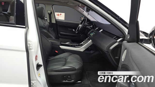 Land Rover Range Rover Evoque 2.0 TD4 HSE 2017 — фото 11