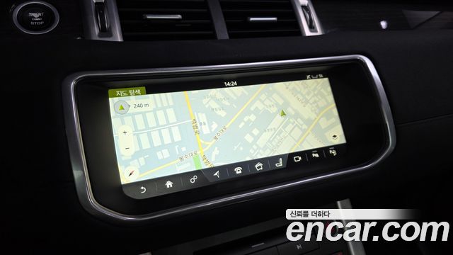 Land Rover Range Rover Evoque 2.0 TD4 HSE 2017 — фото 14