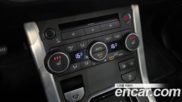Land Rover Range Rover Evoque 2.0 TD4 HSE 2017 — фото 16