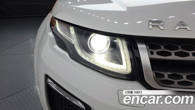 Land Rover Range Rover Evoque 2.0 TD4 HSE 2017 — фото 22