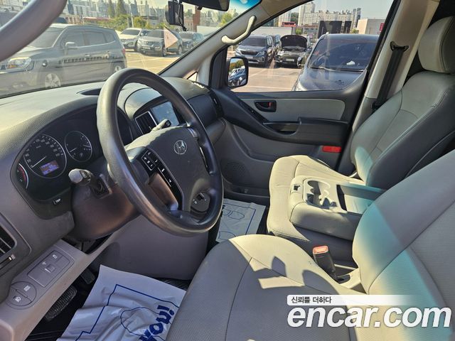 Hyundai Grand Starex Van 3-Seater Style 2021 — фото 10
