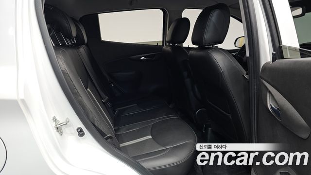 Chevrolet Spark Premier 2022 — фото 11