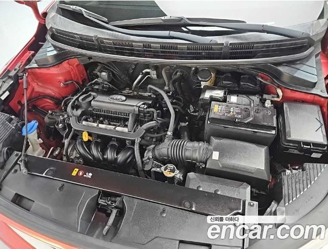 Kia Stonic 1.4 Prestige 2018 — фото 5