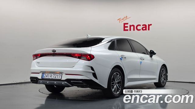 Kia K5 (III) 2.0 Trendy 2021 — фото 2