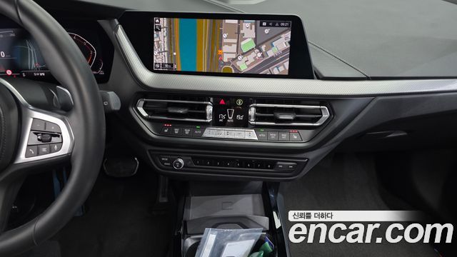 BMW 1 Series (F40) 118d M Sport 2021 — фото 15