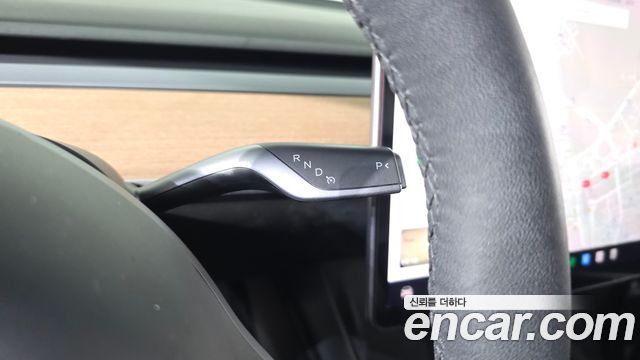 Tesla Model Y Long Range AWD 2021 — фото 9