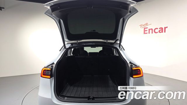 Tesla Model Y Long Range AWD 2021 — фото 22