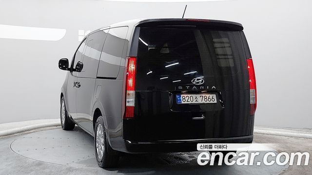 Hyundai Staria Cargo 5-Seater Modern 2023 — фото 2
