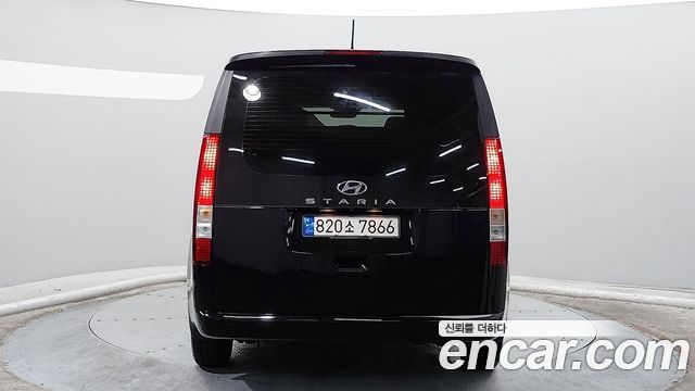 Hyundai Staria Cargo 5-Seater Modern 2023 — фото 4