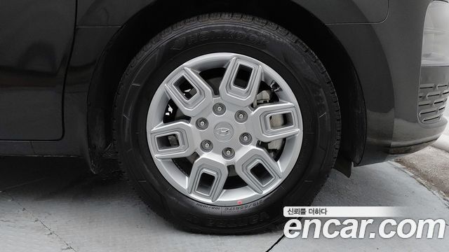Hyundai Staria Cargo 5-Seater Modern 2023 — фото 5