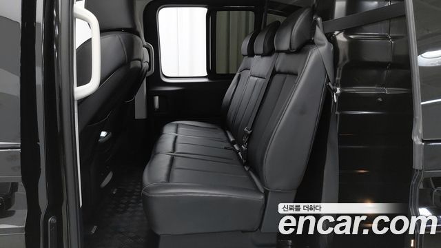 Hyundai Staria Cargo 5-Seater Modern 2023 — фото 15