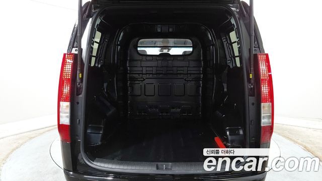 Hyundai Staria Cargo 5-Seater Modern 2023 — фото 22