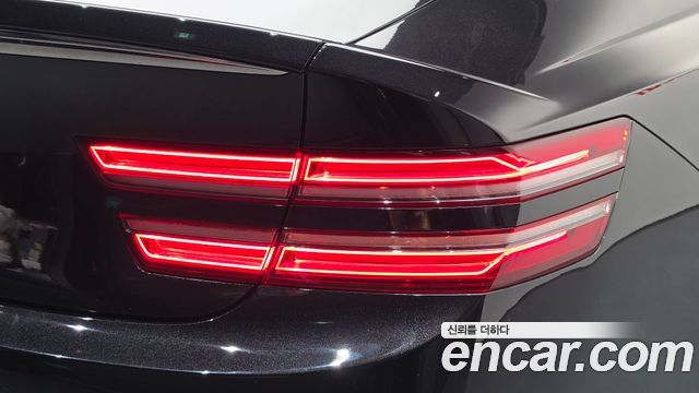 Genesis G80 (RG3) Gasoline 3.5 Turbo 2WD 2025 — фото 23