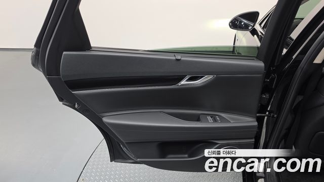 Genesis G80 (RG3) Gasoline 3.5 Turbo 2WD 2025 — фото 25