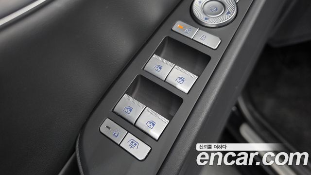 Genesis G80 (RG3) Gasoline 3.5 Turbo 2WD 2025 — фото 29
