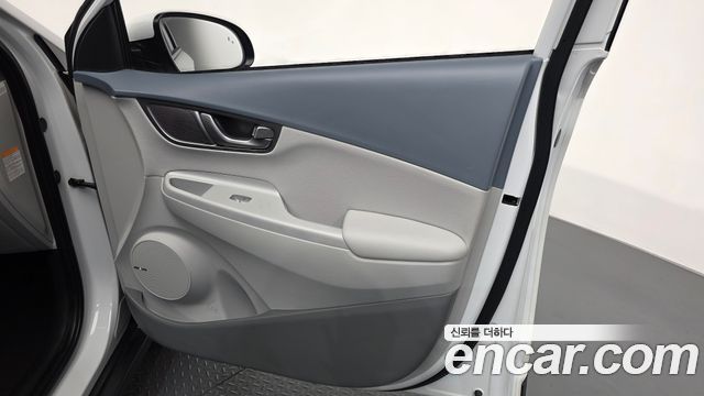 Hyundai Kona Electric Premium 2019 — фото 30