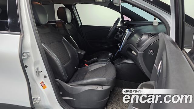Renault Korea QM3 RE Signature 2017 — фото 11