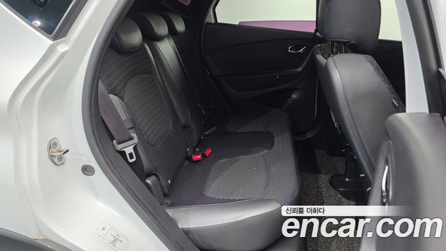 Renault Korea QM3 RE Signature 2017 — фото 12