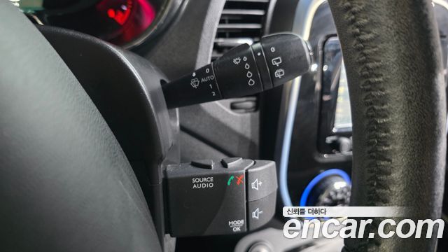 Renault Korea QM3 RE Signature 2017 — фото 17