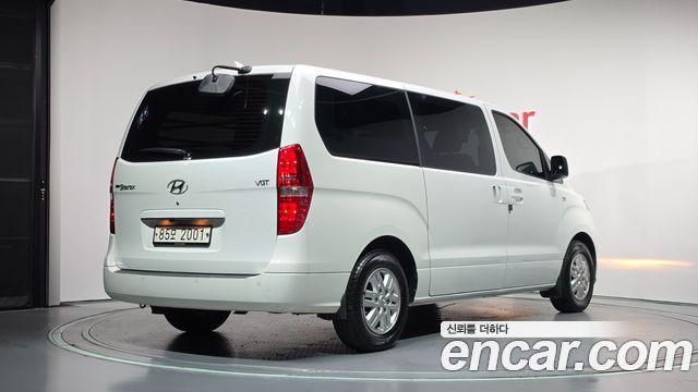 Hyundai Grand Starex Van 5-Seater Smart 2021 — фото 2