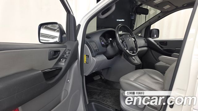 Hyundai Grand Starex Van 5-Seater Smart 2021 — фото 10