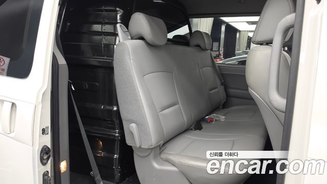Hyundai Grand Starex Van 5-Seater Smart 2021 — фото 15