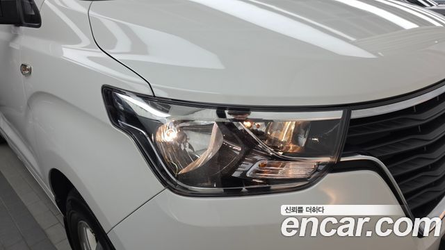 Hyundai Grand Starex Van 5-Seater Smart 2021 — фото 28
