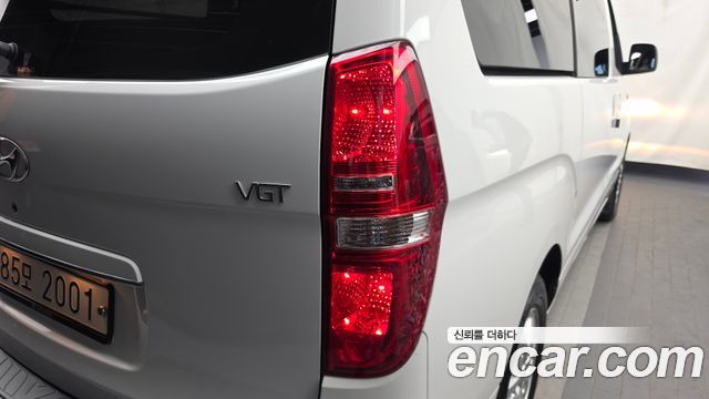 Hyundai Grand Starex Van 5-Seater Smart 2021 — фото 29