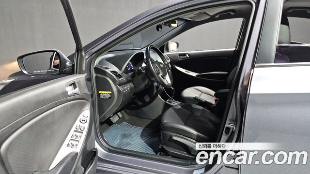 Hyundai Accent (New) 1.6 GDI Premium 2016 — фото 10