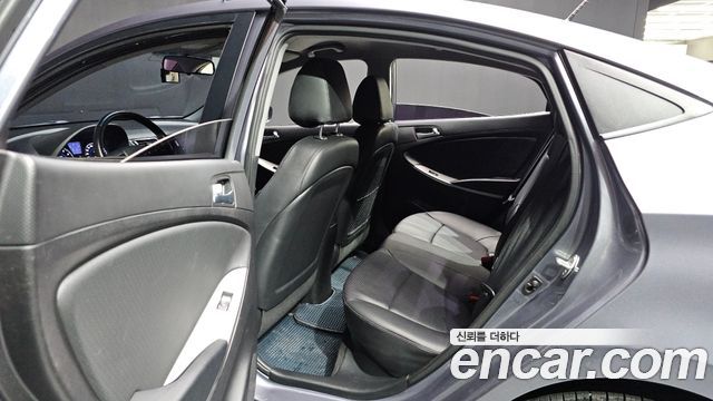 Hyundai Accent (New) 1.6 GDI Premium 2016 — фото 11