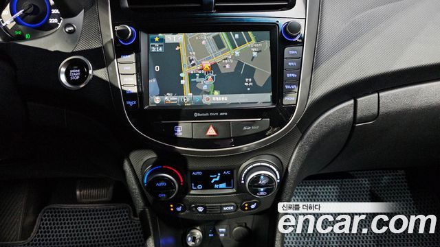 Hyundai Accent (New) 1.6 GDI Premium 2016 — фото 13