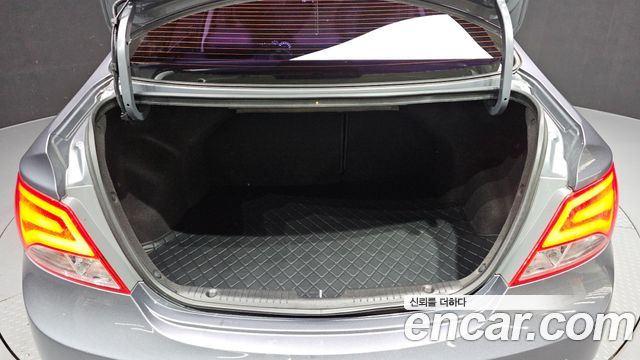 Hyundai Accent (New) 1.6 GDI Premium 2016 — фото 16