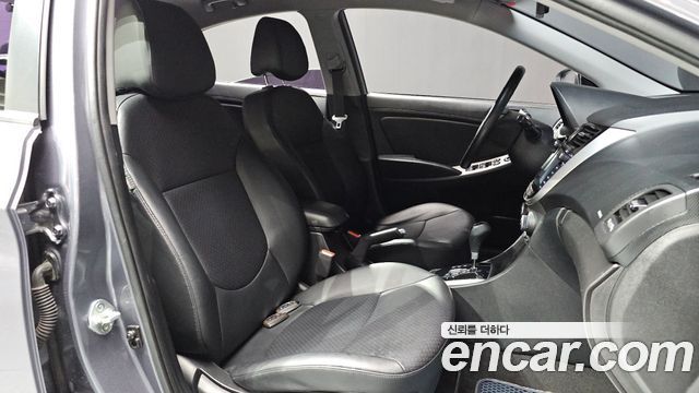 Hyundai Accent (New) 1.6 GDI Premium 2016 — фото 18