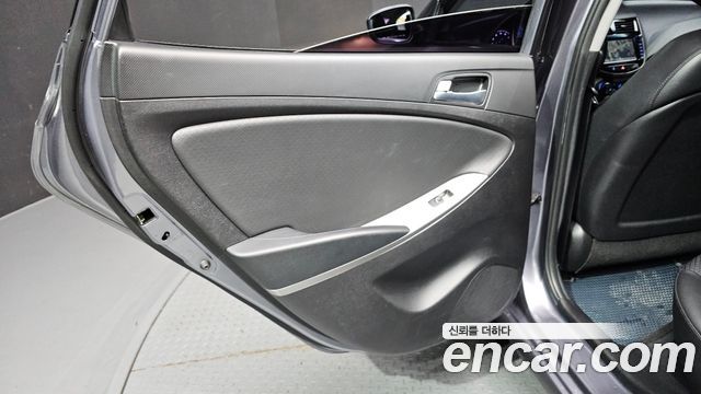 Hyundai Accent (New) 1.6 GDI Premium 2016 — фото 25