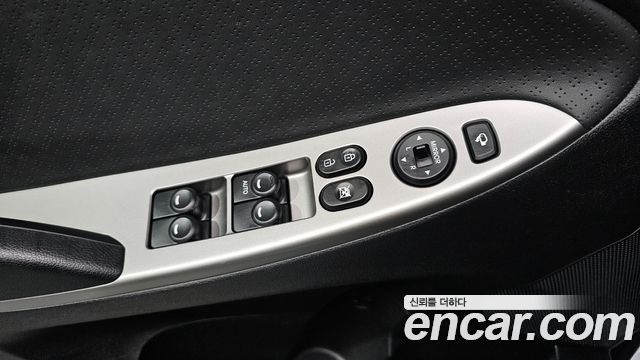 Hyundai Accent (New) 1.6 GDI Premium 2016 — фото 28
