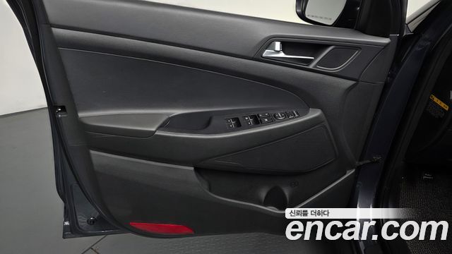 Hyundai Tucson Gasoline 1.6 turbo 2WD Modern 2020 — фото 24