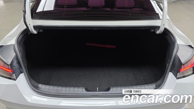 Hyundai Avante (CN7) 1.6 Inspiration 2021 — фото 16