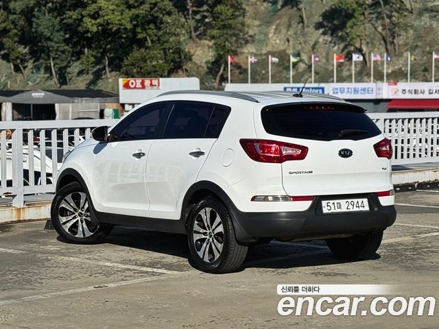 Kia Sportage R Diesel 2WD TLX High-Deluxe 2012 — фото 3