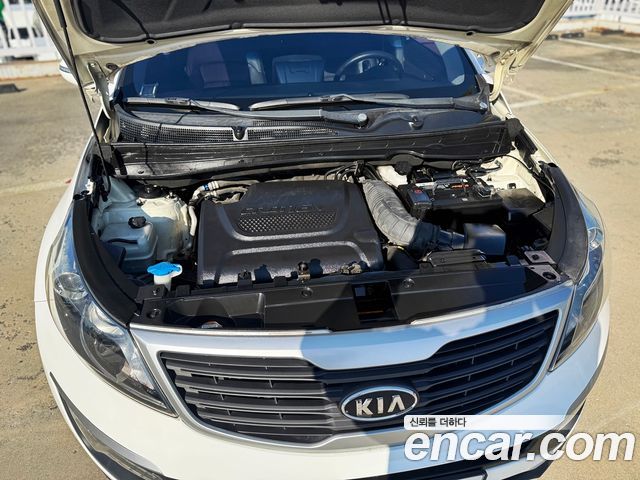 Kia Sportage R Diesel 2WD TLX High-Deluxe 2012 — фото 6
