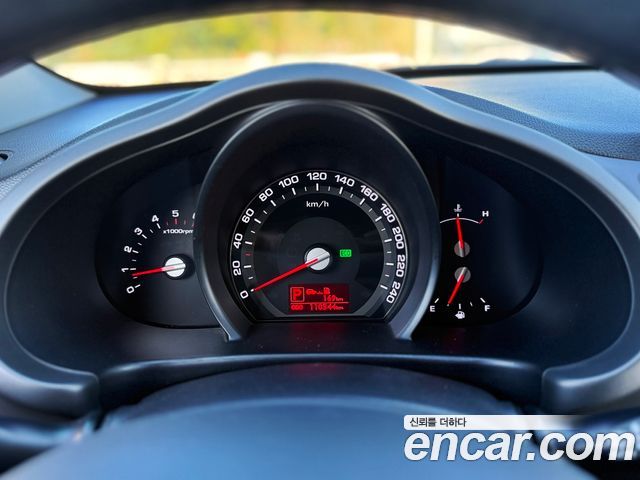 Kia Sportage R Diesel 2WD TLX High-Deluxe 2012 — фото 8