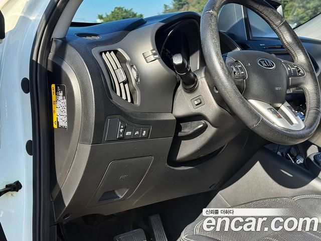 Kia Sportage R Diesel 2WD TLX High-Deluxe 2012 — фото 10